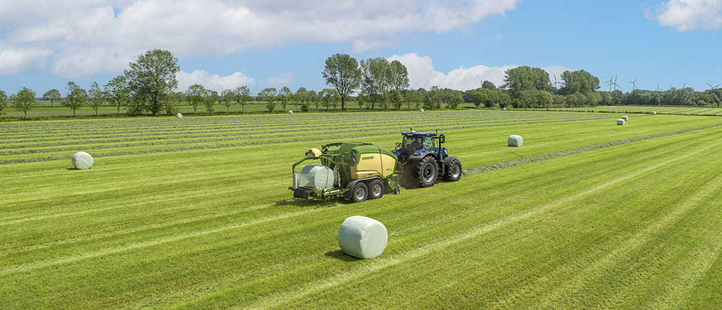 Рулонный пресс-подборщик Krone ComPack Pro