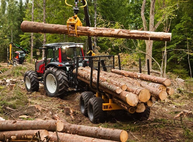 Трактор для лесозаготовки VALTRA