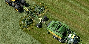 Мировая премьера! KRONE Swadro BaleTrain TC 880 Pro – валкование и прессование